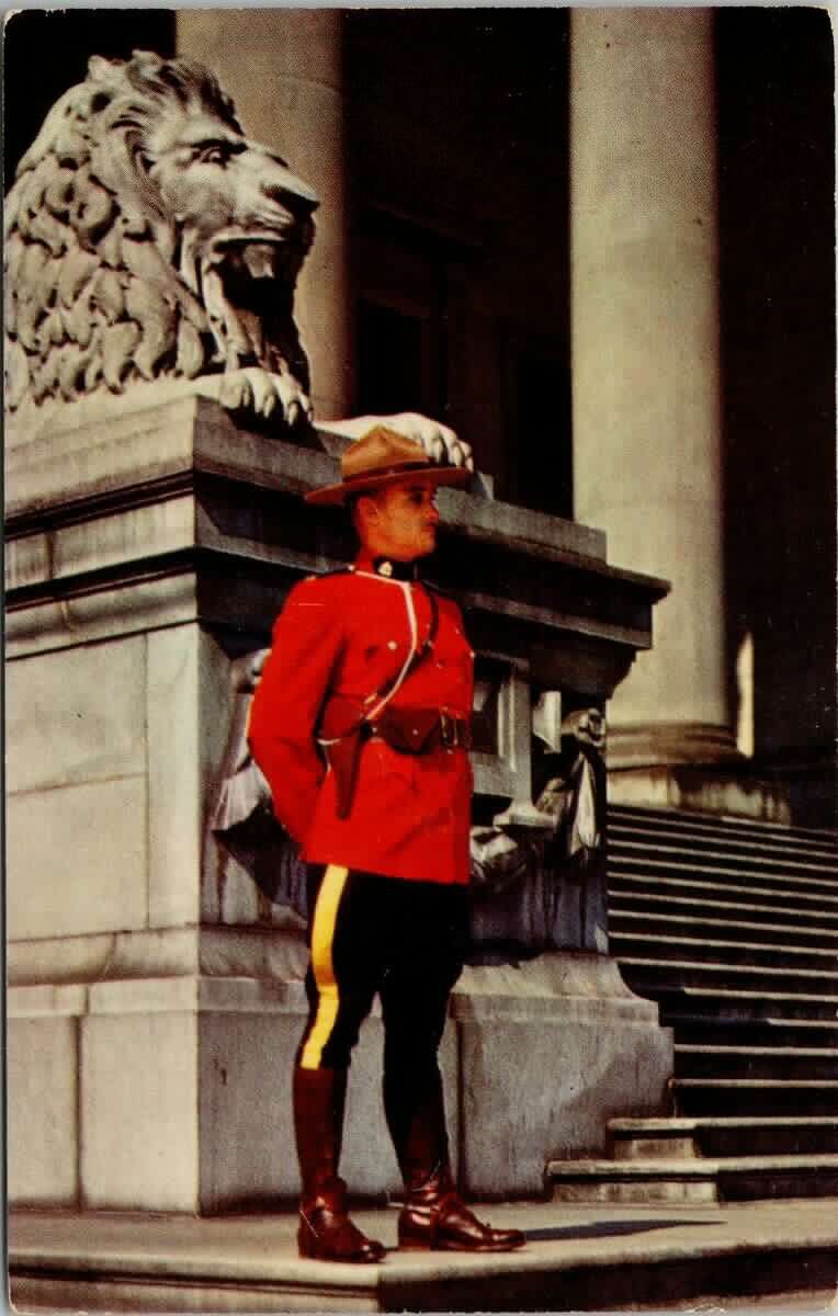 CanadianAesth's tweet photo. RCMP Officer in front of the old Vancouver Court House (1950s) https://t.co/2MPniuLLhS