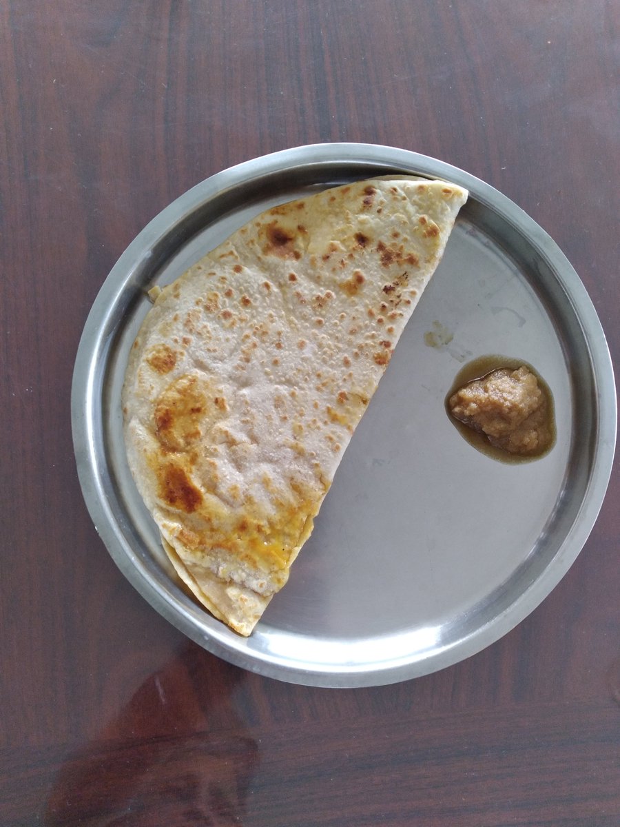 marathe's tweet image. Gulachi Poli for Sankrant... with generous serving of Sajuk toop! #Marathi #Sankranti #MakarSankranti