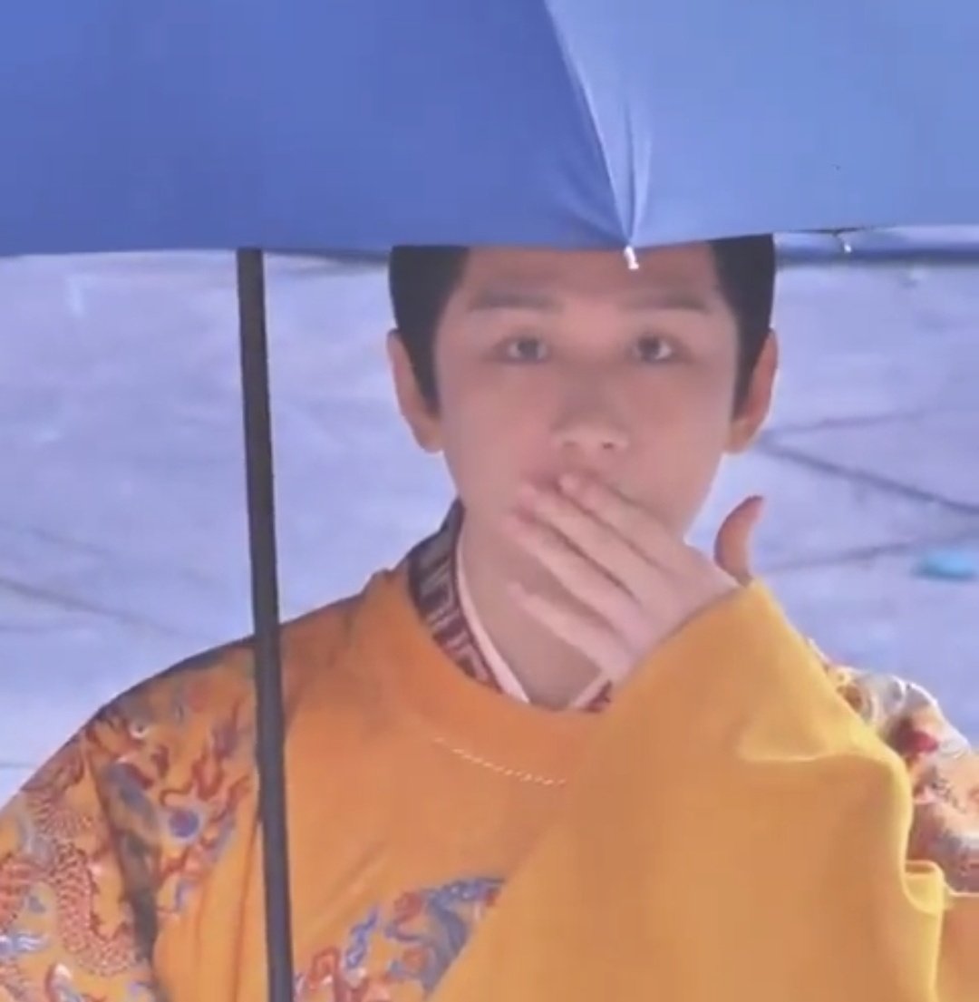 bubble_mg's tweet image. 웅? 
낵아 금귤이가 아니그 흙감쟈여따그?