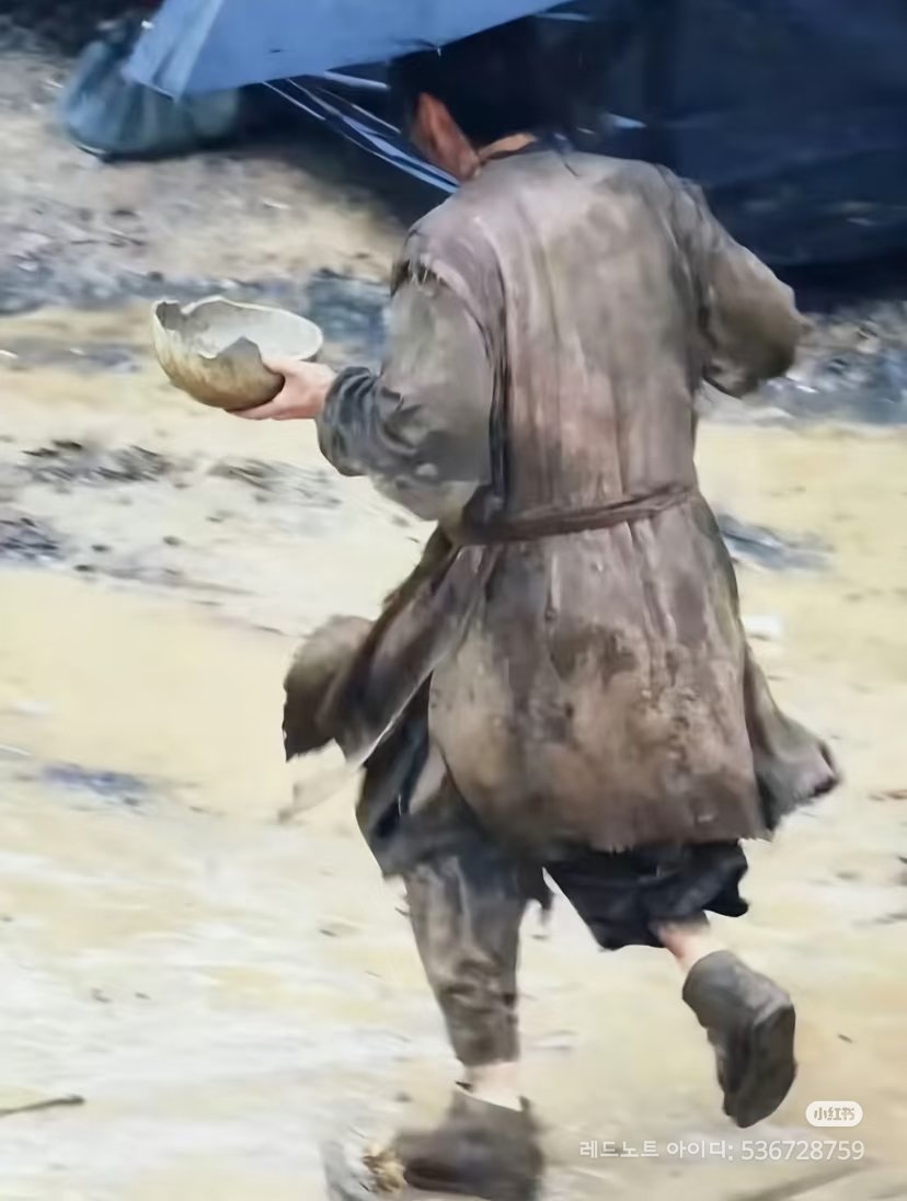 bubble_mg's tweet image. 웅? 
낵아 금귤이가 아니그 흙감쟈여따그?