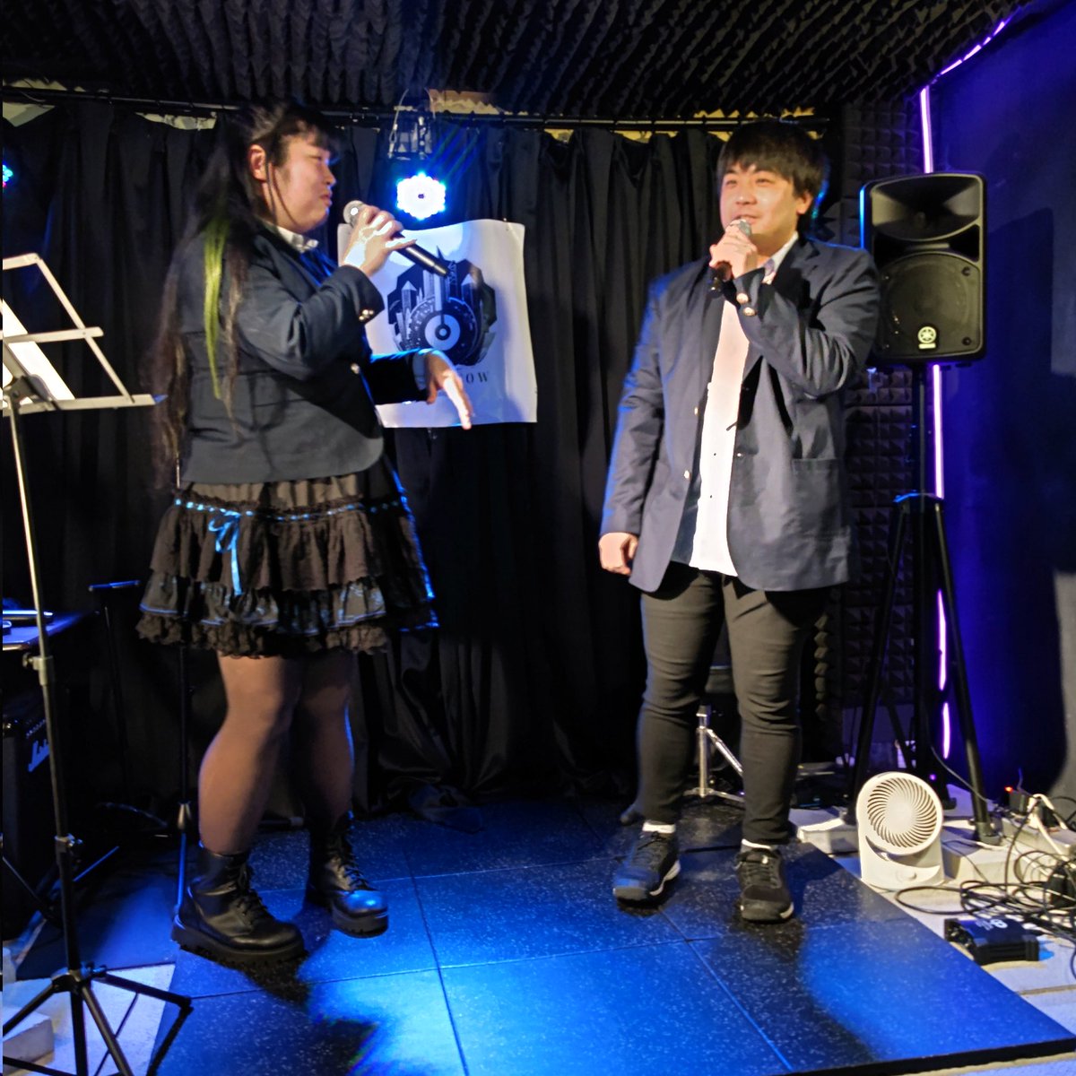 HAPPY NAO YEAR
7組目は…
鈴音三葉ちゃん
…とコラボで出演の武井直紀くん。
この二人とは知り合ってから長い付き合いですな。
こうして演者同士で出演するってのも感慨深いよなー。あ、時折ヲタ側(笑)