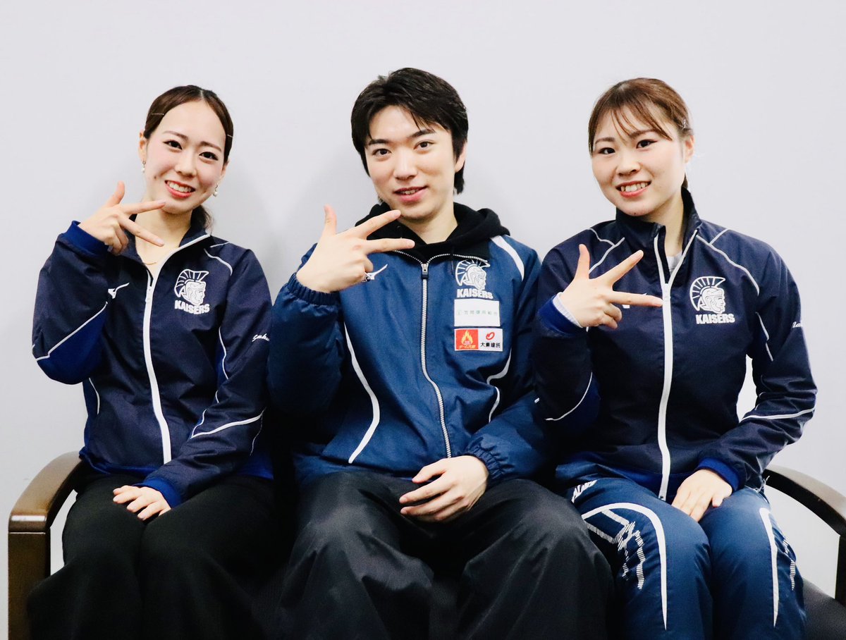 福井県福井市の福井駅に隣接する屋外アイススケートリンク・ハピリンクで17日、開催されたアイスショー「関西大学アイススケート部スペシャルショー」に、関西大学から木科雄登さん（社会安全M2）、木下咲良さん（文4）、鈴木なつさん（人間健康4）が出演。大きな盛り上がりを見せた #関大 #関西大学