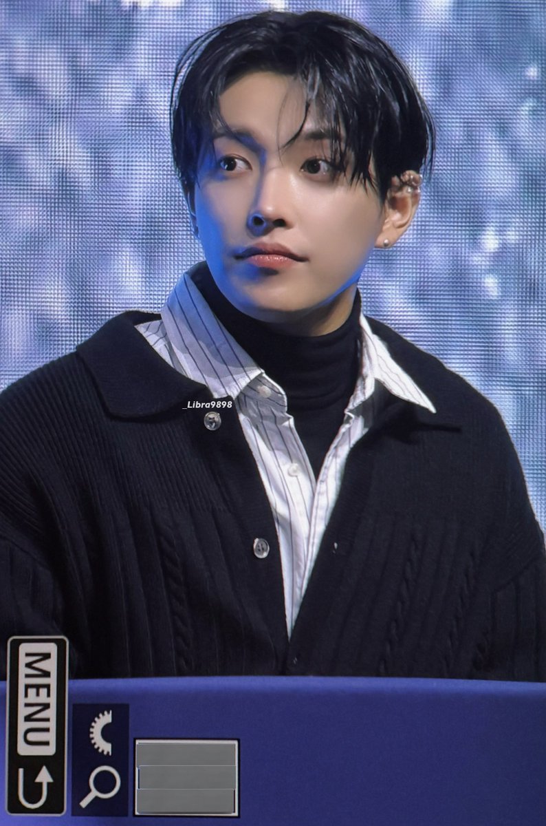 _Libra9898's tweet image. 260117 DAWN팬미팅
너무 이뻐…

#에이티즈 #ATEEZ #홍중 #HONGJOONG