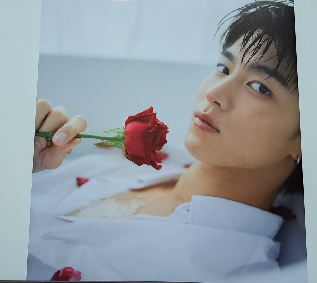 Pu68Sareeya's tweet image. ผู้ชายกับดอกไม้เข้ากันจริงๆๆเลย
#Meennicha8