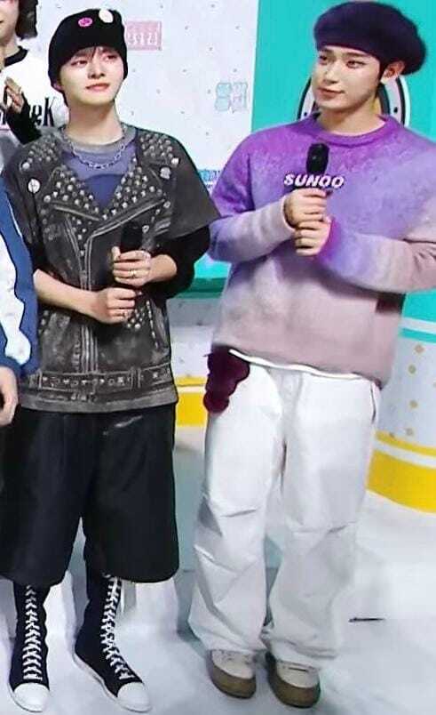 starfess's tweet image. -star Sunoo + Leo = Suneo 🤝