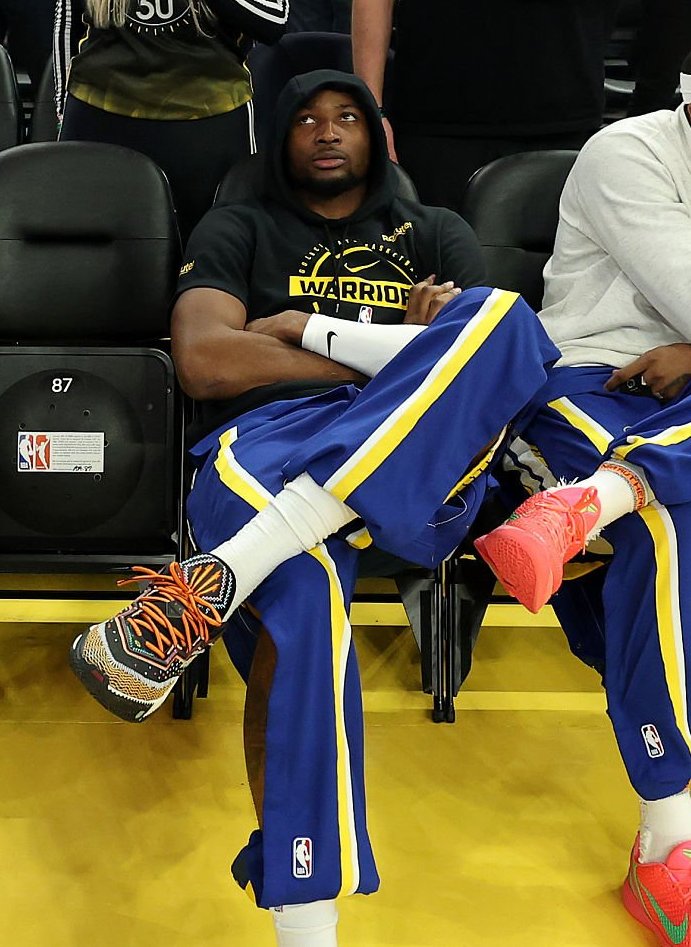 Basket_Infos's tweet image. « Comment c’est possible que ce gars-là n’ait pas une minute dans une équipe des Warriors aussi claquée ?! »

Austin Rivers à propos de Jonathan Kuminga et de sa demande de trade : 

« Cette situation, c’est n’importe quoi. La façon dont ils ont traité Kuminga, c’est un truc que