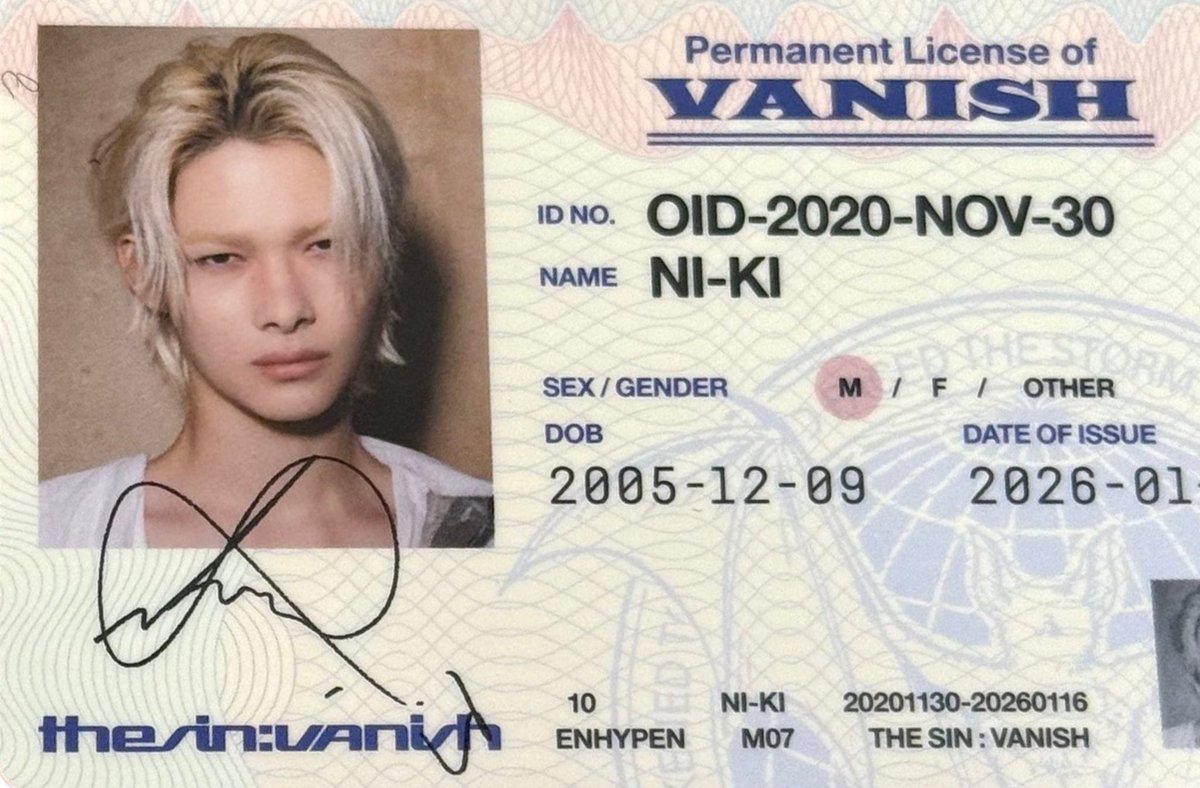 allforchulsoo's tweet image. this ni-ki id card is SOOOO PRETTY 😭