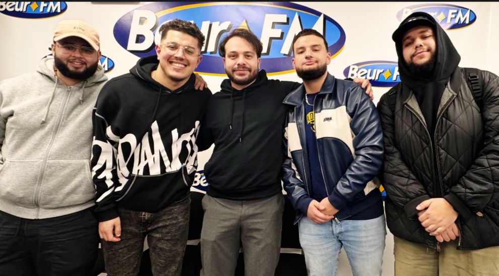 On se donne rdv ce lundi pour un nouveau TIMEFOOT✔️ sur l’antenne de <a href="/Beurfm/">Beur FM</a> on reviendra sur la #Ligue1 ⚽

Grand merci à tous de nous suivre ✅

On se retrouve avec toute l’équipe #TIMEFOOT à 20:00 🕗