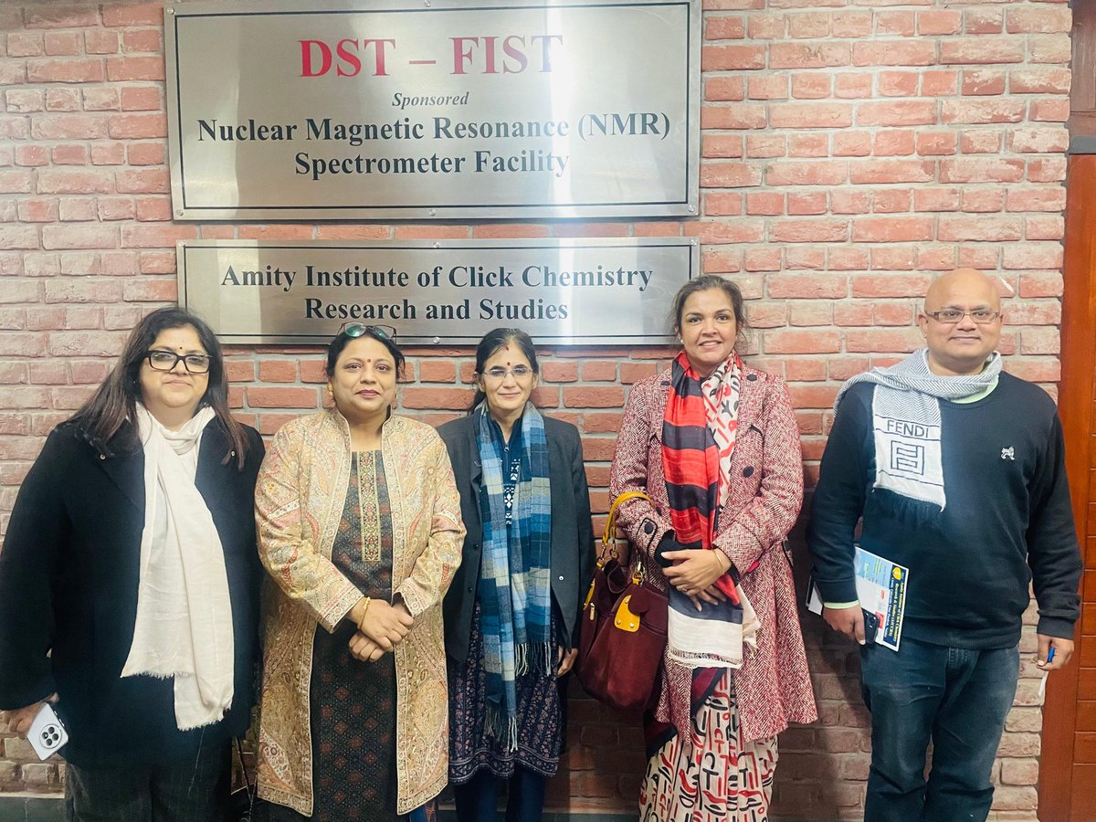 BNC__DU's tweet photo. 🔬Exploring the world of advanced chemistry!
UG students from Bhagini Nivedita College visited the Amity Institute of Click Chemistry, Amity University under the Beyond Classroom: One Day Instrumental Exposure Program.
#BeyondClassroom #ChemistryEducation #BhaginiNiveditaCollege https://t.co/RLhMvIQeIq