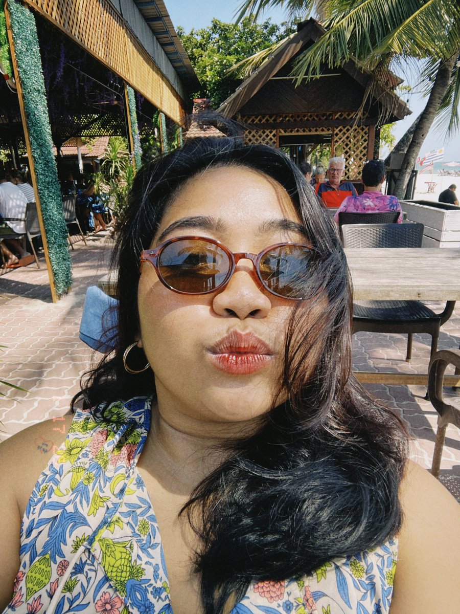 Simple aja 1+1 = 2, 
Bisa cuti di awal tahun ya PujiTuhan hamdulilah🙇🏻‍♀️