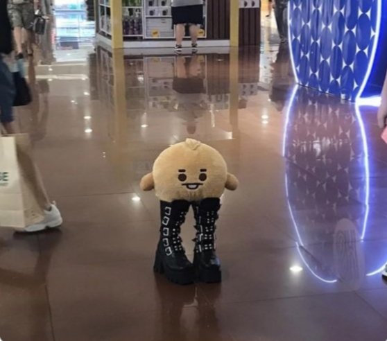 solmerv's tweet image. This Diva!!