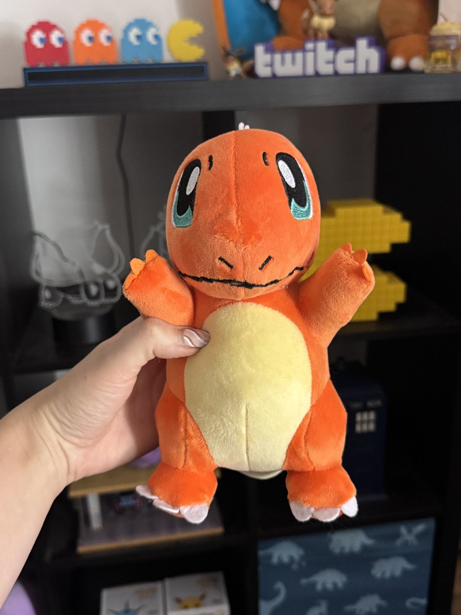 Eleanorsaur tweet media