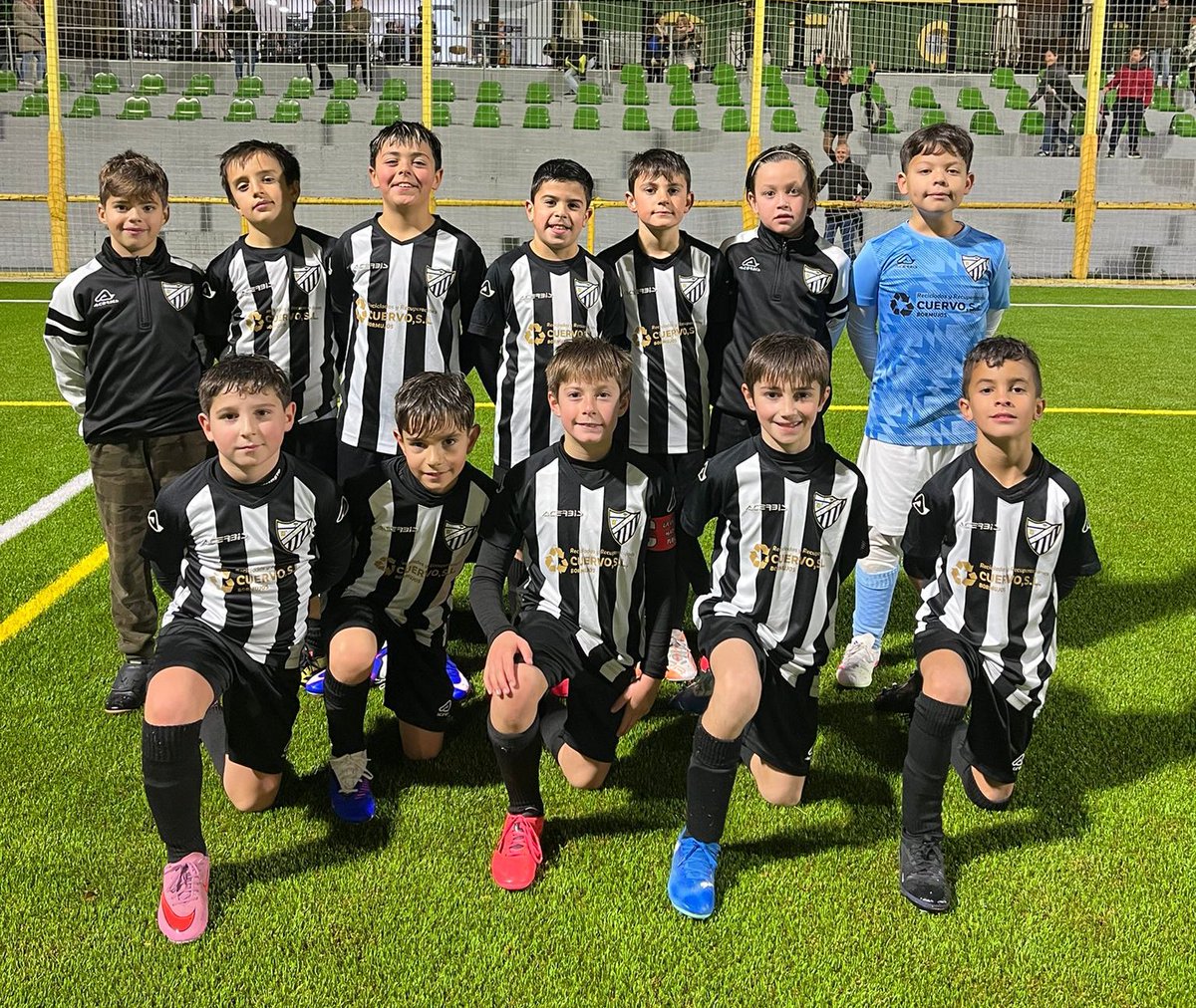 𝐶𝐴𝑁𝑇𝐸𝑅𝐴 📣 𝗘𝗟 𝗕𝗘𝗡𝗝𝗔𝗠𝗜𝗡 𝟯ª 𝗦𝗘 𝗠𝗔𝗡𝗧𝗜𝗘𝗡𝗘 𝗟𝗜𝗗𝗘𝗥 𝗗𝗘𝗟 𝗚𝗥𝗨𝗣𝗢 𝗧𝗥𝗔𝗦 𝗩𝗘𝗡𝗖𝗘𝗥 𝗘𝗡 𝗘𝗟 𝗗𝗜𝗔 𝗗𝗘 𝗔𝗬𝗘𝗥 𝗣𝗢𝗥 𝟲-𝟮 𝗔𝗟 𝗖𝗗 𝗚𝗘𝗟𝗩𝗘𝗦 🔝

#IlusiónBlanquiNegra