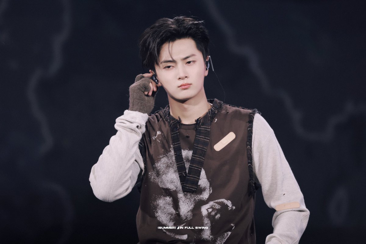 summerinfullswing tweet media