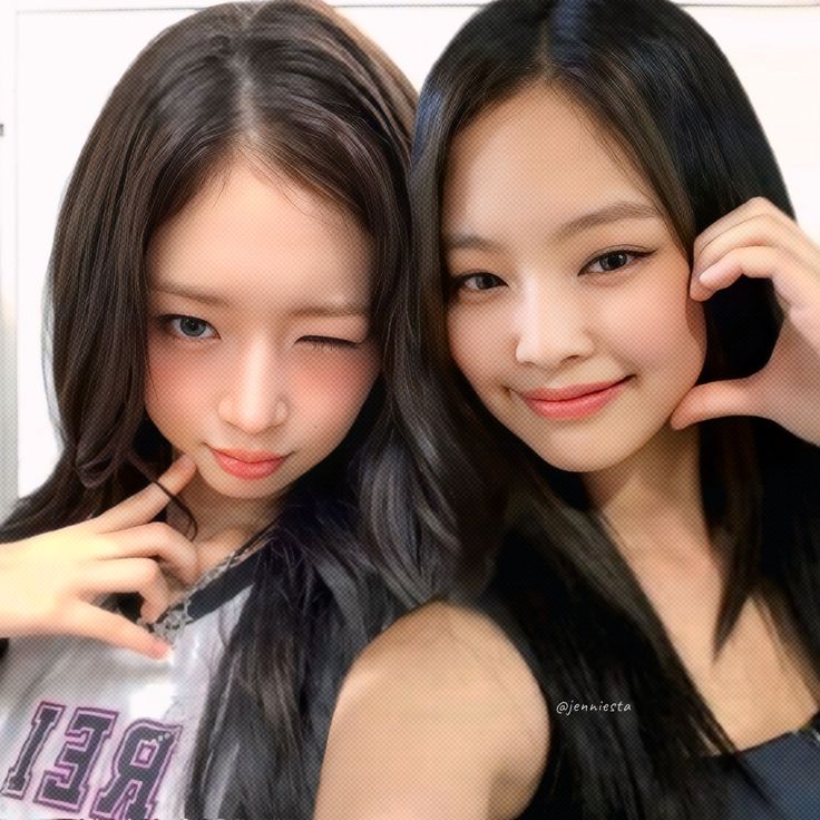 reiivel's tweet image. @Jenniel happy belated birthday to youu, eonniee! &amp;lt;3 may this new year bring you growth, joy, and everything your heart has been hoping for! 🎀💖