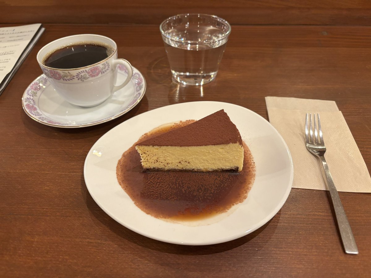 4月14日　ラテ♡モカ ならばと近くのこちらへ。ちょうど空いてたので入る。 ブラジル（深