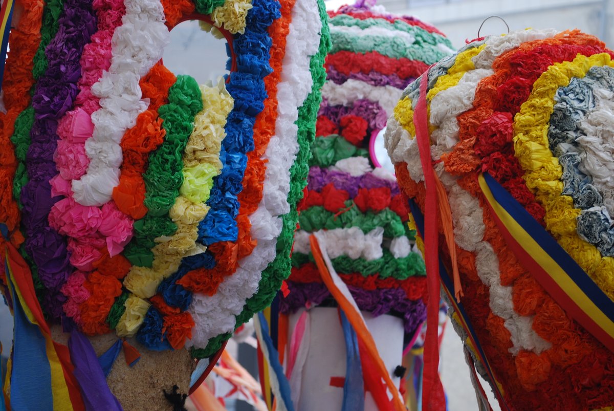 BrillTravel's tweet photo. 2026 SURVA International Festival of Masquerade Games: Enjoy the colours and the masquerade games vibe. https://t.co/8lVd68WO2H