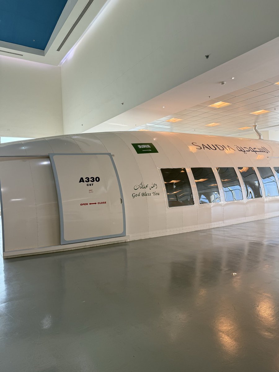 روينه وليد عزيز الرحمن tweet media