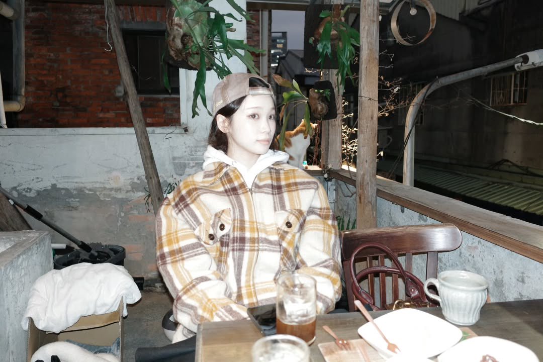 FIMBASE's tweet image. [INSTAGRAM] 260117 | _chaechae_1 
🎵 RM - Come back to me

(1/3)

#KIMCHAEWON #김채원
#LE_SSERAFIM #르세라핌