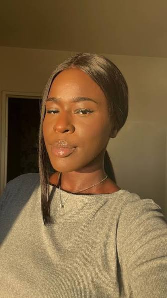 blackcurvystyle's tweet image. Mais elle lui veut quoi à Pounsi cette pick-me ??
50 vidéos  sur elle en l'espace de 24h pour la traiter de moche et de négligée. 

Déjà, ça se voit dans son regard qu'elle souffre dans sa tête.

Toute la planète  se croit autorisé à dire à la femme se qu'elle doit faire.