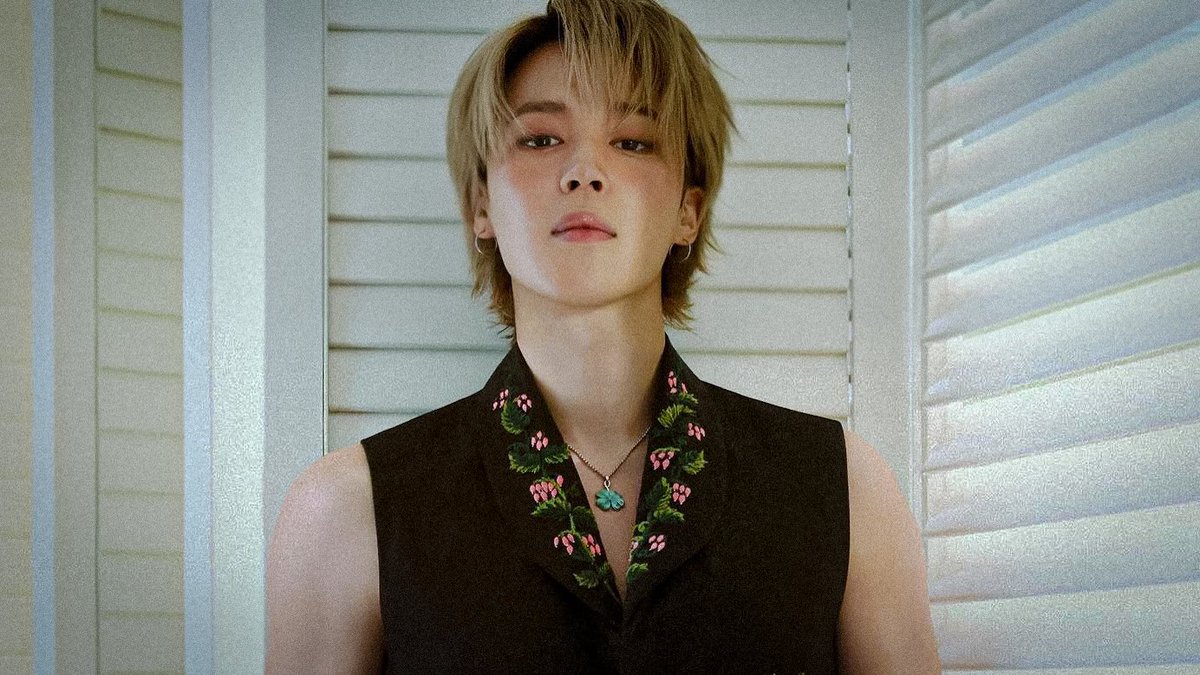 hourlyjimineyes's tweet photo. hes so fineeee https://t.co/IidU4JENHR