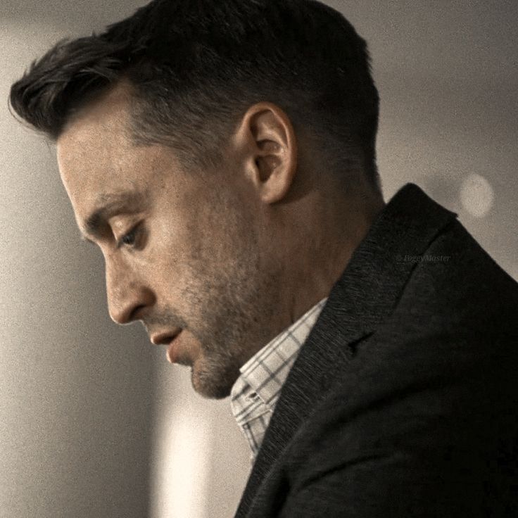 Roman Roy, my angel, my baby king , I'm missing you so much.