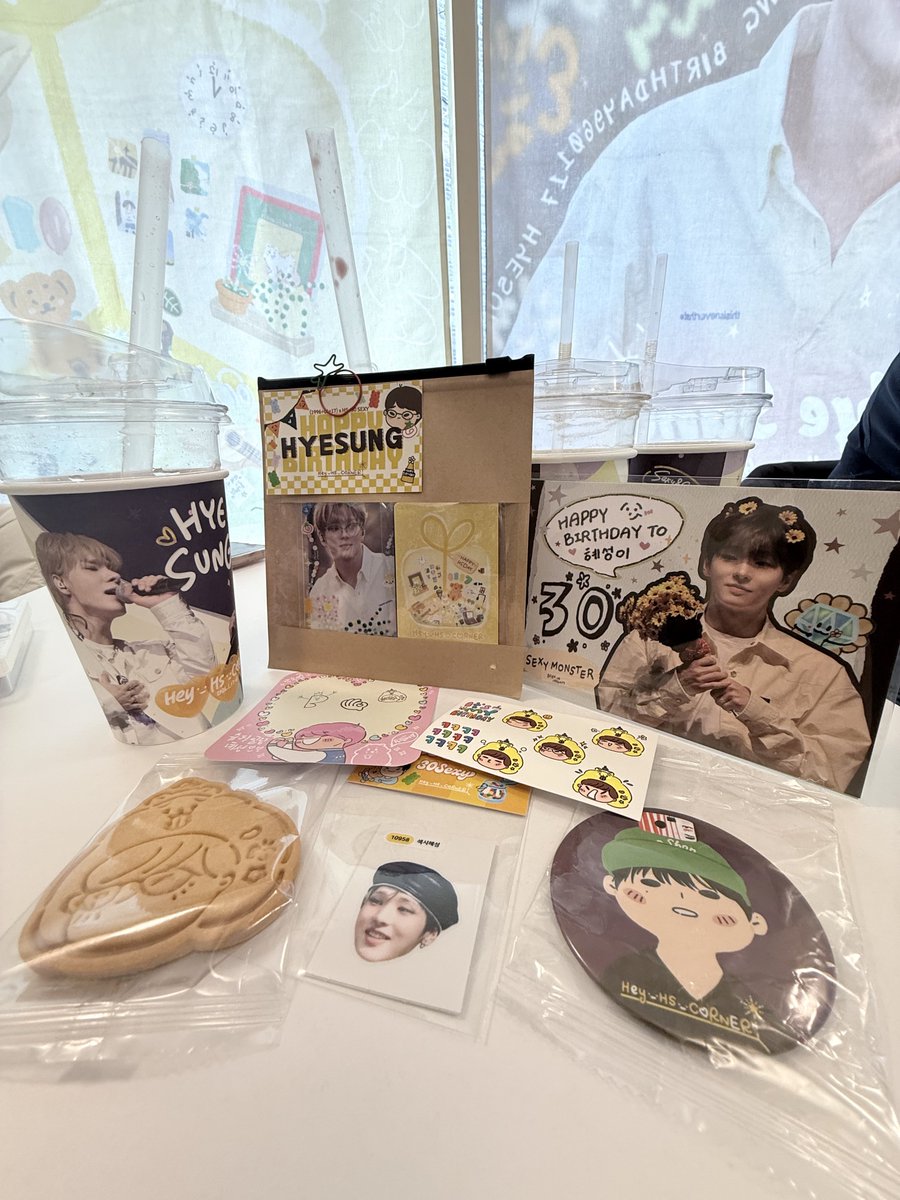vera200277's tweet photo. 💛💛💛💛💛

#HEY_HS_CORNER https://t.co/1bOtwAMYgr