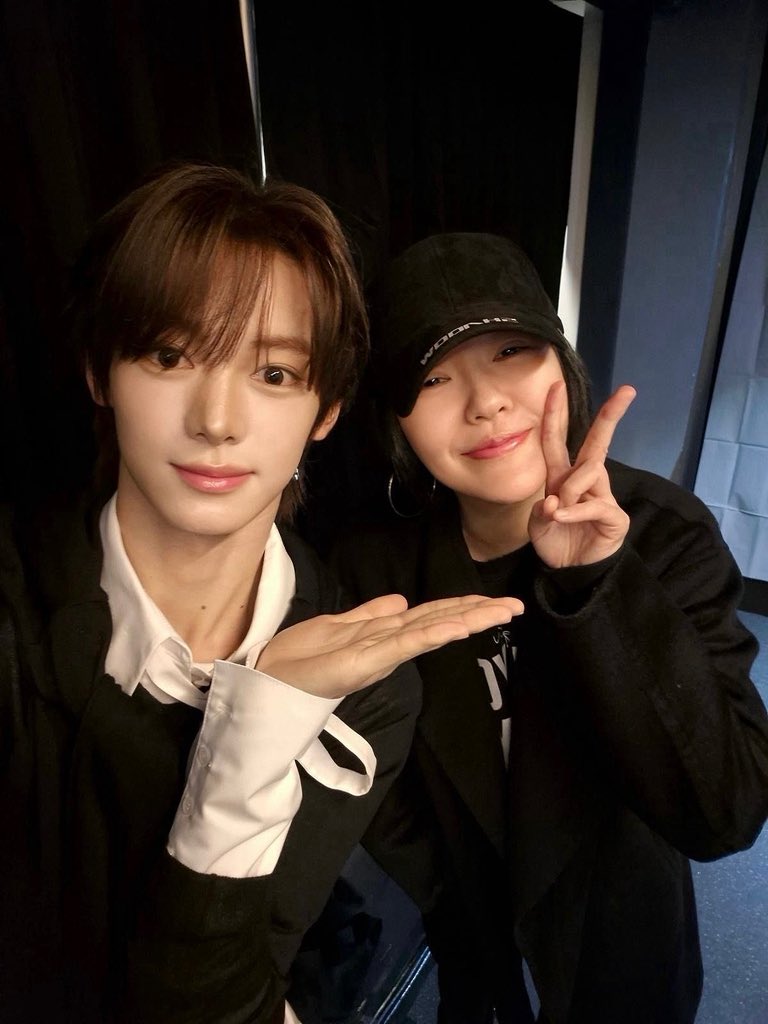 TWSLATION_'s tweet image. [260117] #HANJIN WV POST

🐰: little moments from golden disc awards

#한진 #TWS #투어스 @TWS_PLEDIS