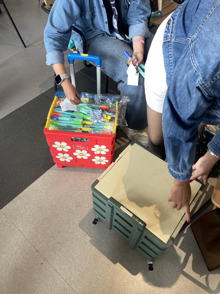 DINDA✨ tweet media