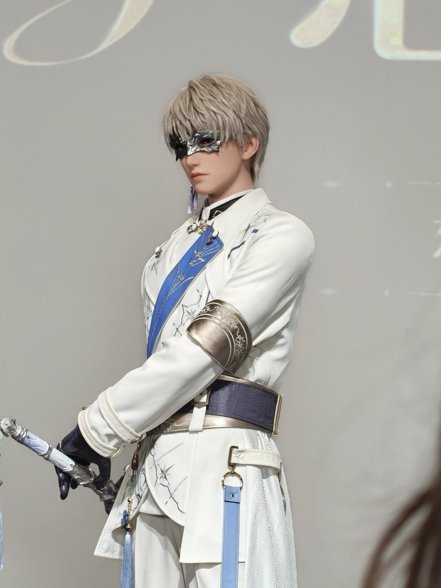 里子里子里 tweet media