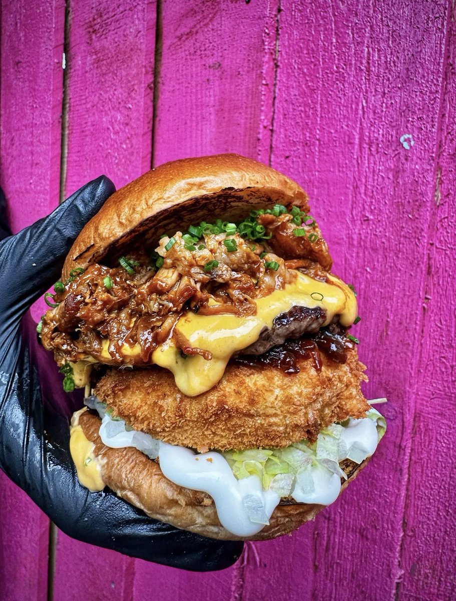BLUE COLLAR 🌮🍔🍹 tweet media