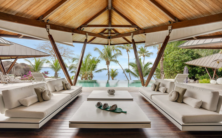 Escape to paradise! 🌴 Villa Deckenia on Praslin Island is a 5-bedroom luxury retreat on Anse Gouvernement beach. Enjoy 3 private pools, golf at Constance Lemuria, spa services, and yoga. A dream getaway
Learn more: bit.ly/4qcbaBA
#Seychelles #LuxuryTravel #VillaDeckenia
