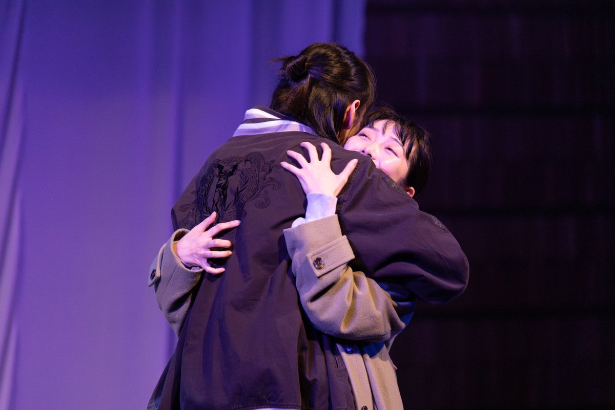 ／
音楽劇『鬱憤』映像配信開始‼️
＼
22年の初演版とグレショー版を経て制作された、2023年再演版『鬱憤』の上演映像を【1月24日まで】配信します。
幻灯劇場として初めての映像配信です。編集は映画監督の藤本匠。「幻灯劇場、見たことないな」という方もこの機会にぜひ!!
🔗confetti-web.com/events/12822