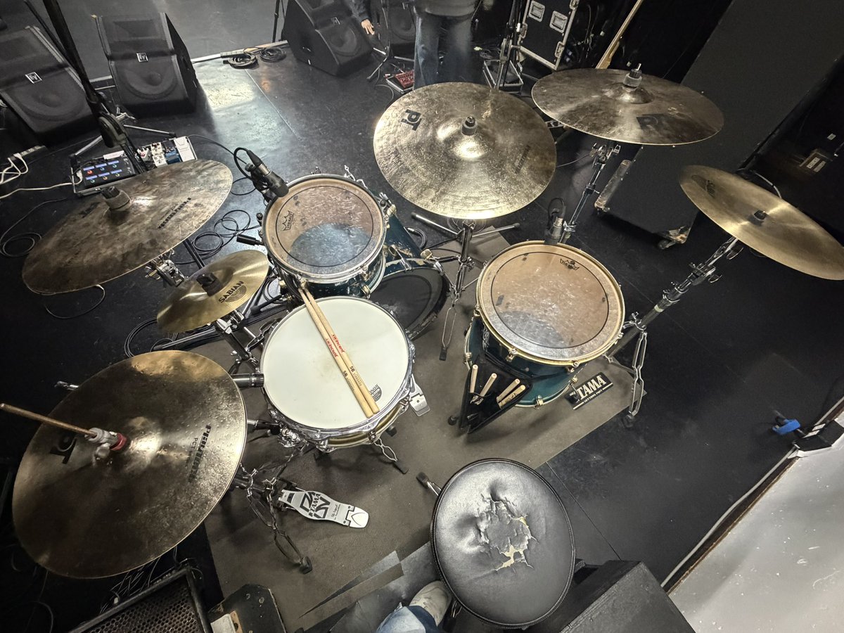 昨日の下北沢ERAのライブをもち、サポートで約3年間と正規で1年間やってきたyohiraは解散しました。

大変多くの方に見て頂き、嬉しい夜でした😊🙇‍♂️

それに加えて初のサーキット主催ということもあり、しっかり疲れました笑笑

下北沢ERAに来てくれた方、関係者様全員に感謝してます！！🤘

#yohira