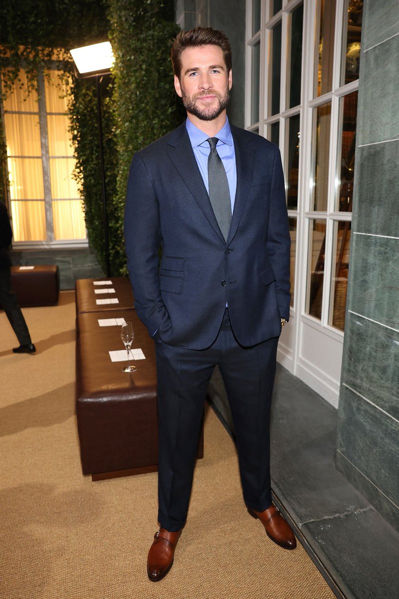 PLHBMidia's tweet photo. LINDO💕|| Liam Hemsworth no desfile da coleção masculina Outono/Inverno 2026 da Ralph Lauren, parte da Semana de Moda Masculina de Milão, em 16 de janeiro de 2026, em Milão, Itália.

#LiamHemsworth https://t.co/BLTeBoqRpu