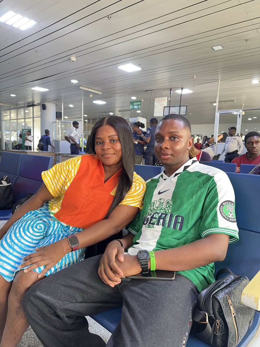 it_Rutie's tweet image. Abazz and I are not dating. He is just my bro.