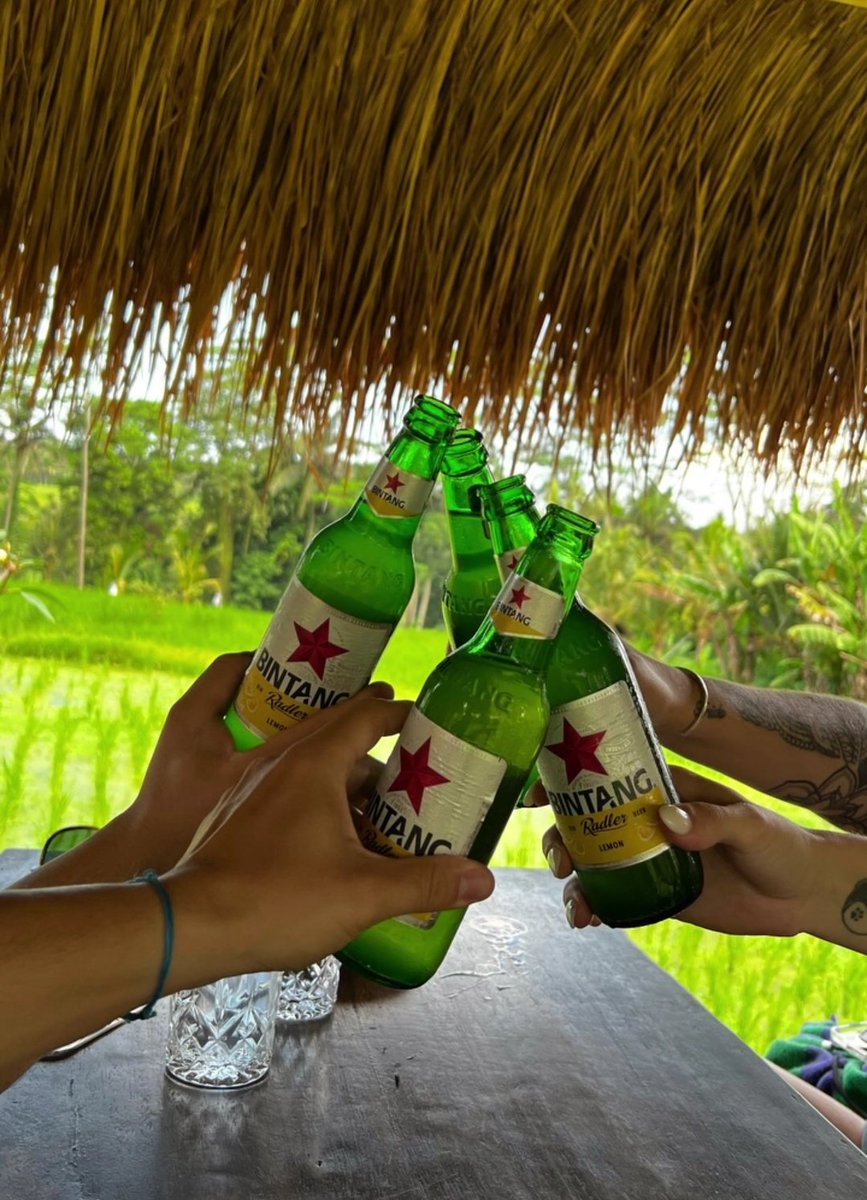 Hay personas que miran, y personas que siente, y yo ya no negocio mi luz con quien no sabe cuidarla.