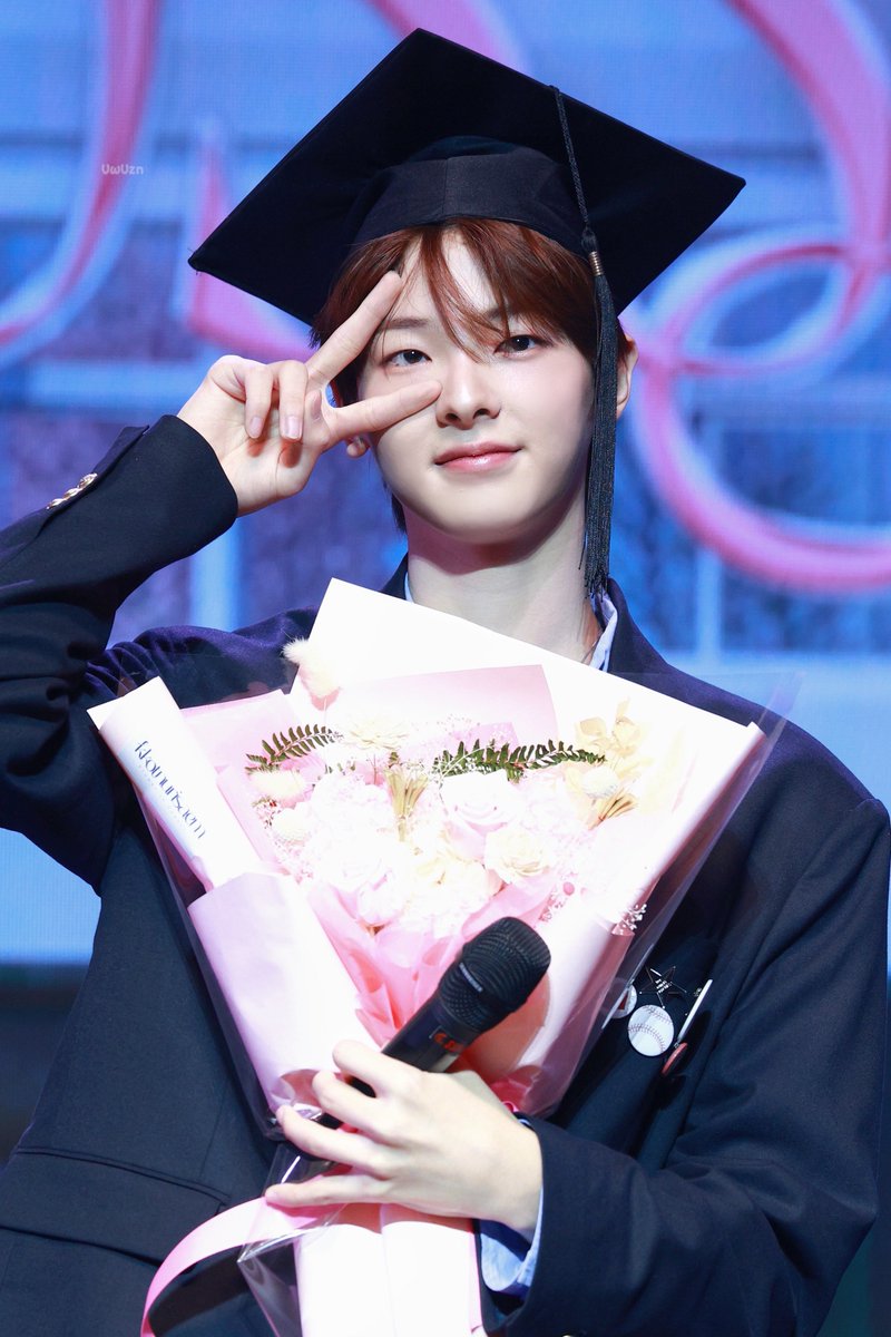 UwUzn_'s tweet image. 260117 강우진 팬미팅 낮공

우진아 졸업축하행🫶

#강우진 #KANGWOOJIN