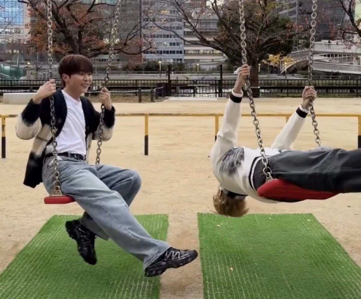 this unit 🤣🤣 dxs 😭