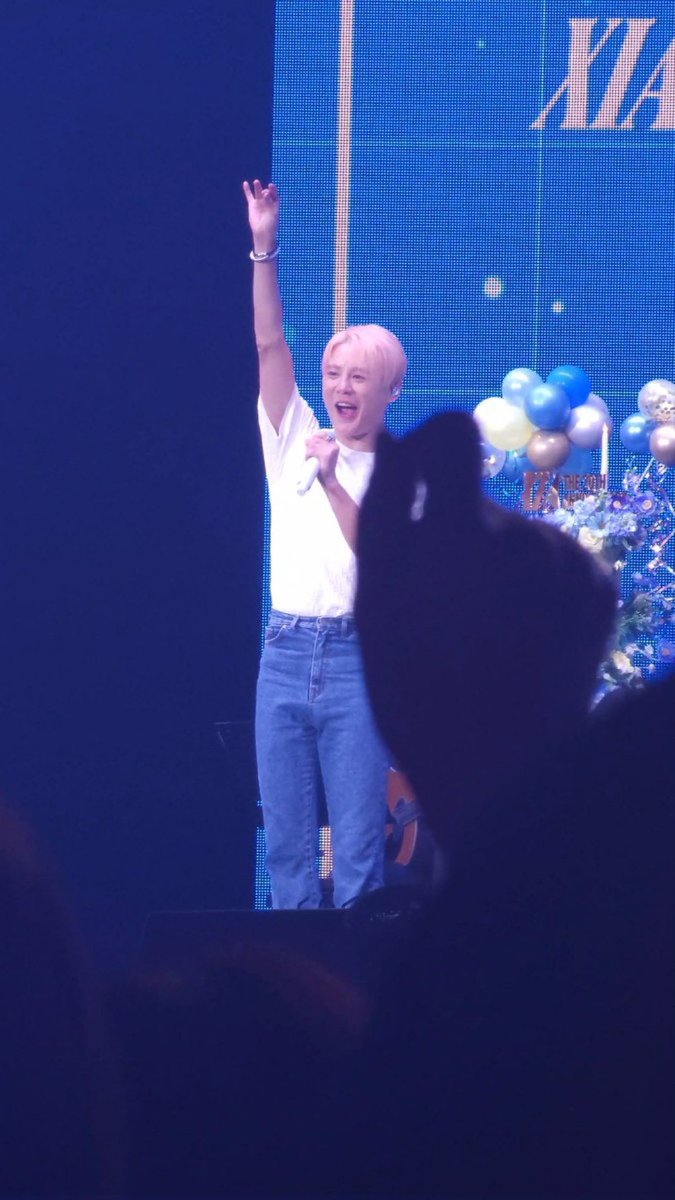 본인그리신거아니에요?