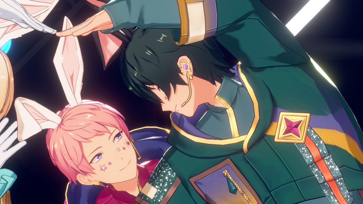 ちらっ                                                 ちらっ