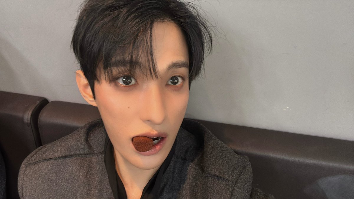 dkmyguy's tweet image. lets make it sexy                              and cute