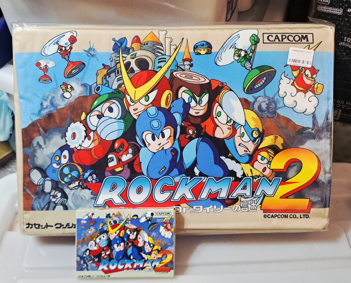 昔もらった2019年1月にインドア株式会社によって、販売されてた初代