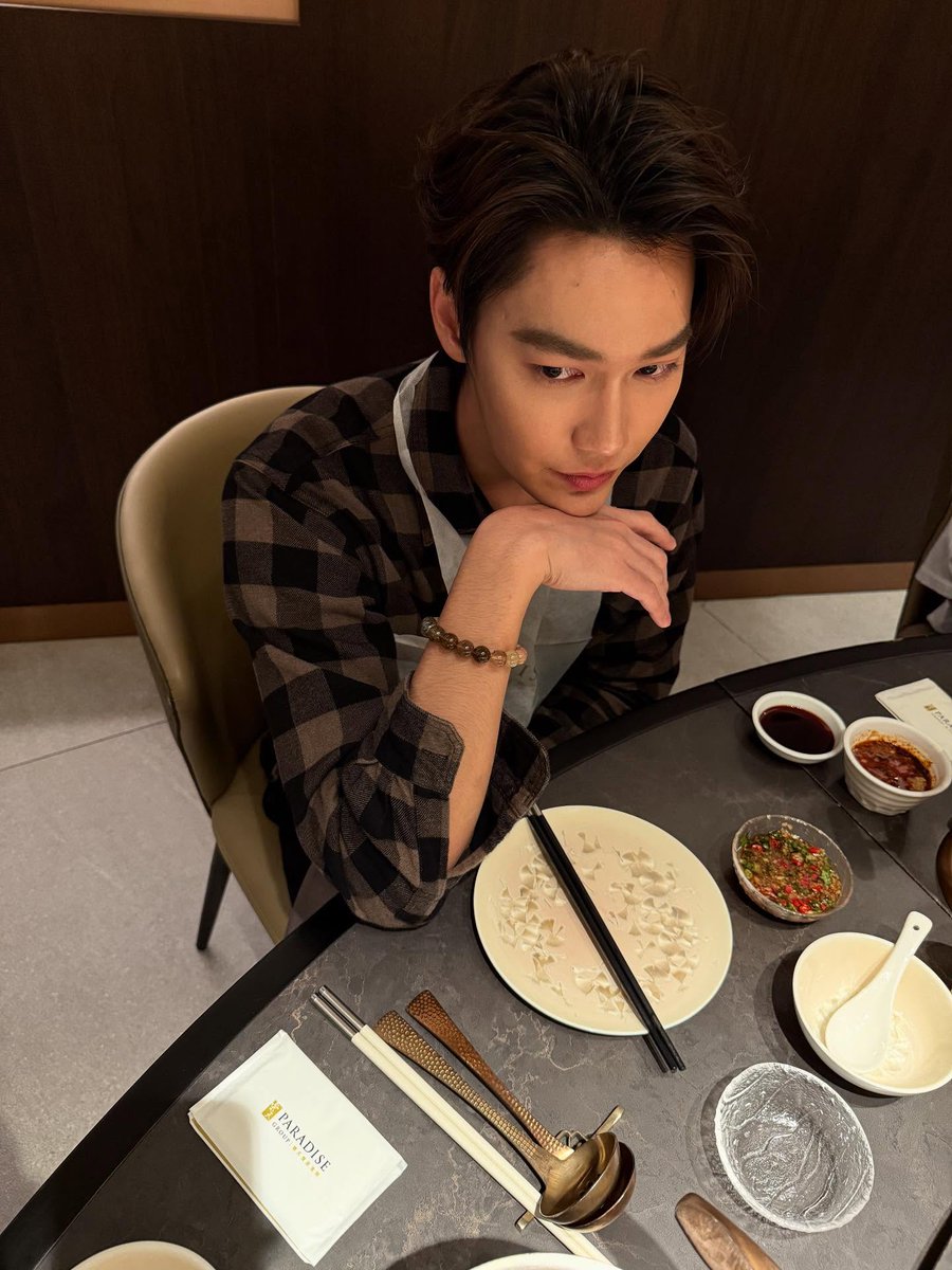Sashimi for dinner? I call myself in.Look how wide and joyful my smile is as the dish were plattered in front of me. Time for pleasing my own self!