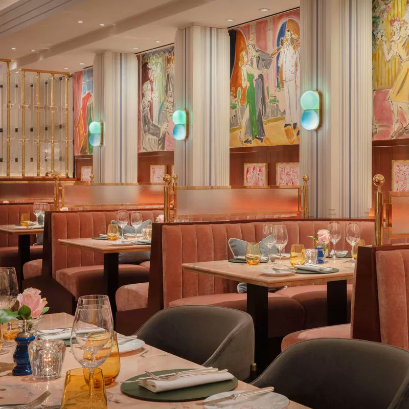 MichelinGuideUK's tweet image. Nostalgic black cherry blancmange at Rosi @TheBeaumontLDN 

#Mayfair #London 

New: guide.michelin.com/gb/en/greater-…