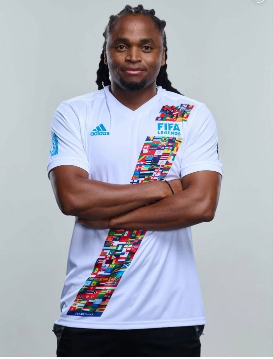 WillardKatsande's tweet image. Definition of HARD WORK,loyalty &amp;amp; humility to the GAME ⚽️ 
Proud of you skipper
Keep representing ✊🏽
@siphiweshabba