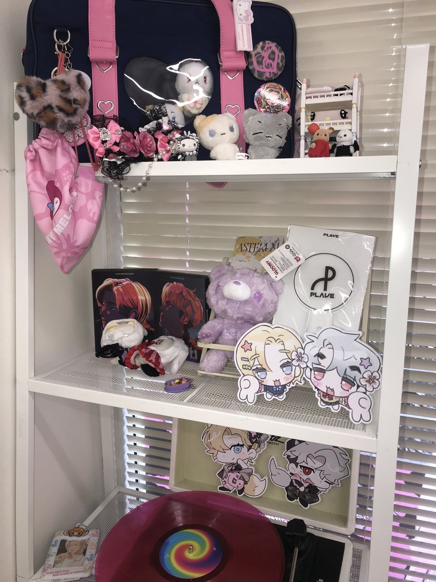 𝓑𝓐𝓓 𝓖𝓐𝓛𝓗𝓞𝓛𝓘𝓒ᛪ༙플레이브 노라인 카페 tweet media