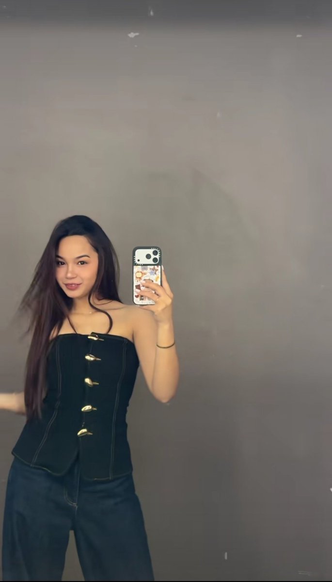 mooniemoonie tweet media