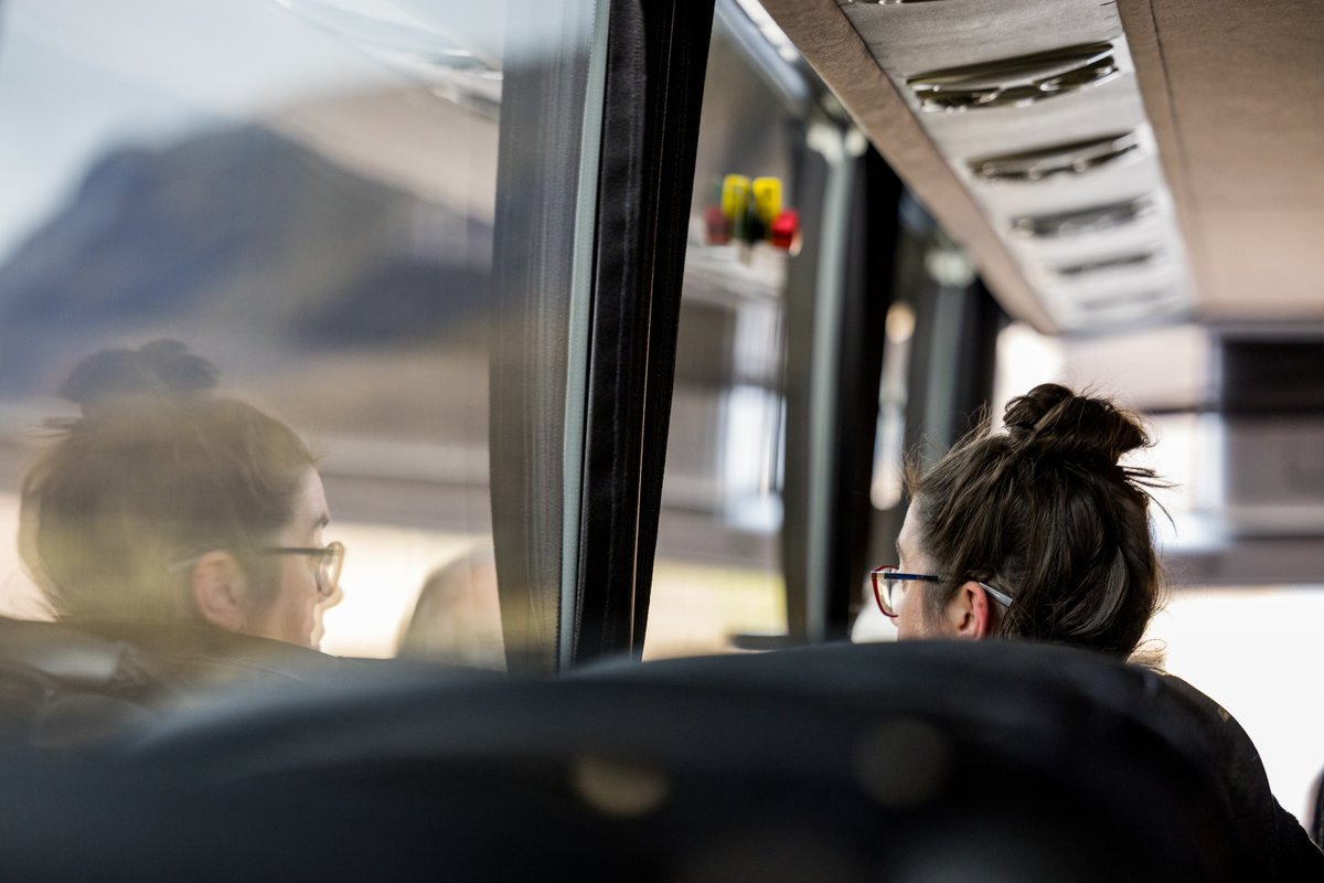 LothianCoaches's tweet photo. Our fleet of custom-built luxury executive coaches, fitted with the latest technology and boasting premium features, offer comfortable travel whatever the occasion!

Learn more 👉 https://t.co/g3xSFsVgHq https://t.co/vAy865EKpH