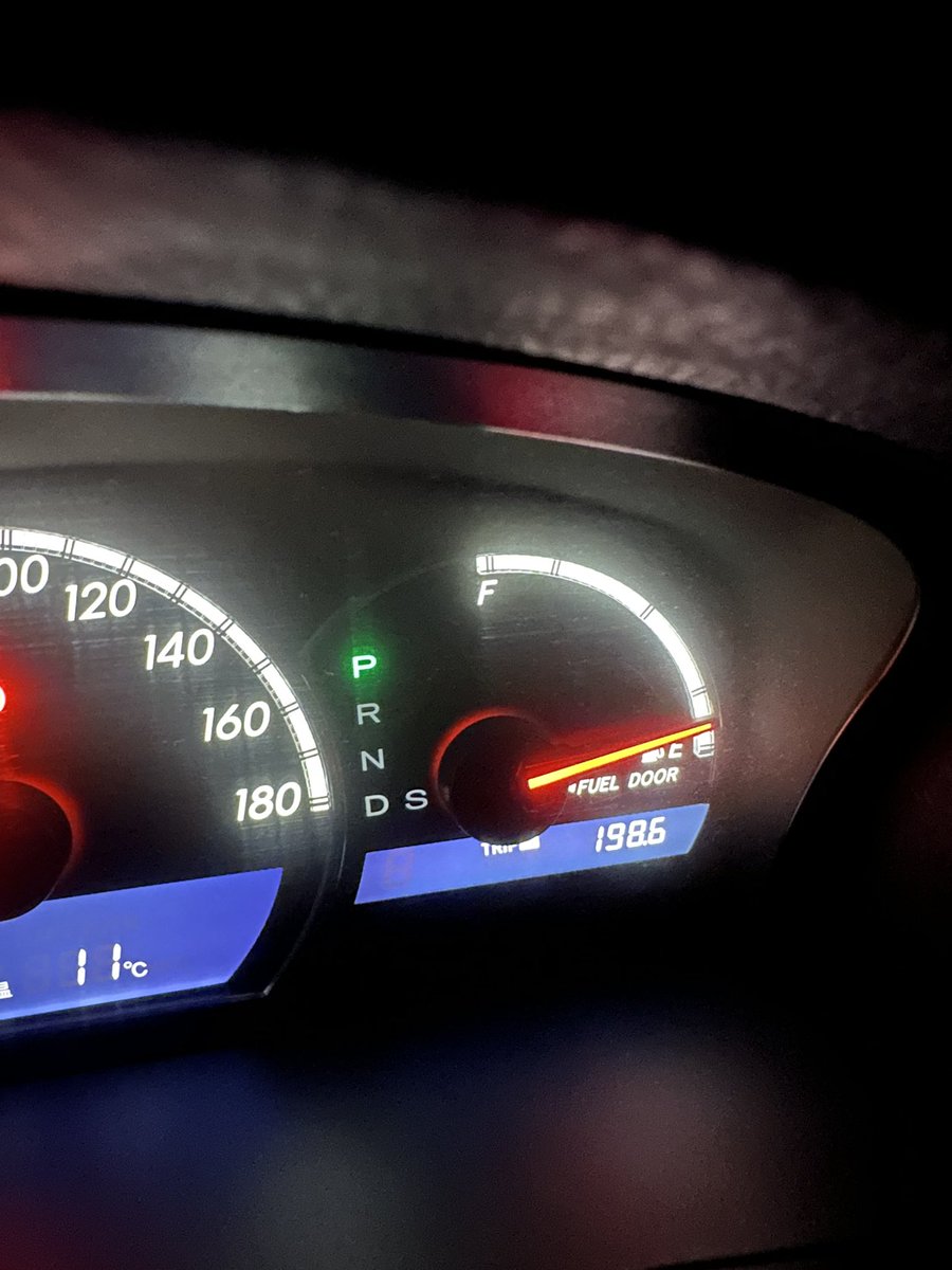 仕事終わった😆

ここまでガソリン減らしたの初めて😅